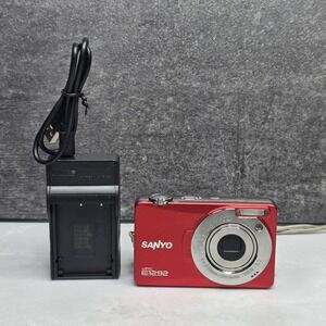 Sanyo VPC-E1292 12.0MP 3x Optical Zoom Digital Camera Red with Battery & Charger